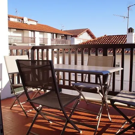 Apartment Ravel - Spacieux En Duplex, Proche Centre Saint-Jean-de-Luz